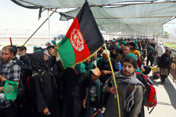 عزیمت زائران خارجی اربعین از مرز چذابه