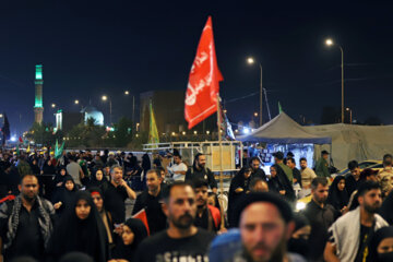 Arbaeen 2023 : marche nocturne des pèlerins 