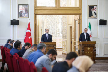 نشست خبری مشترک وزرای خارجه ترکیه و ایران