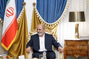 Ahmadian y el canciller de Turquía se reúnen en Teherán