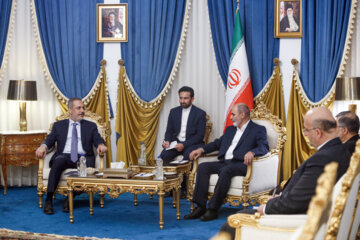 Le ministre turc des Affaires étrangères Hakan Fidan, qui se trouve en Iran a rencontré ce dimanche soir 3 septembre, à Téhéran, Ali Akbar Ahmadian, secrétaire du Conseil suprême de la Sécurité nationale d’Iran.  (Photographe : Amin Jalali)