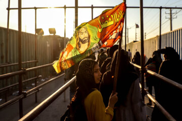 Les pèlerins d'Arbaeen à la frontière de Shalamcheh