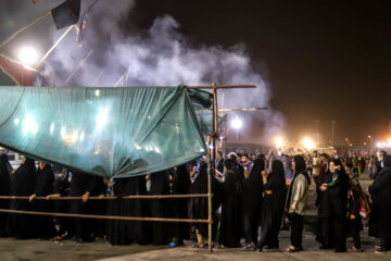 Les pèlerins d'Arbaeen à la frontière de Shalamcheh