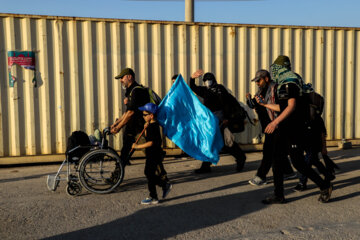 Los peregrinos de Arbaín cruzan la frontera Shalamché 