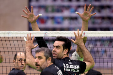 Entrenamiento de la selección iraní de voleibol sentado masculino
