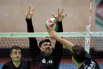 Entrenamiento de la selección iraní de voleibol sentado masculino
