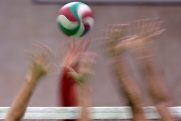 Entrenamiento de la selección iraní de voleibol sentado masculino
