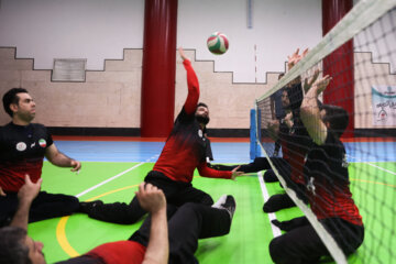 Entrenamiento de la selección iraní de voleibol sentado masculino
