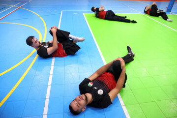 Entrenamiento de la selección iraní de voleibol sentado masculino
