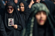 فیلم| جلوه هایی از حضور پر شور مردم شیراز در راهپیمایی روز اربعین      