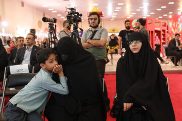 Rentrée scolaire 2023-2024 en Iran: Exposition-vente de fournitures scolaires à Téhéran 