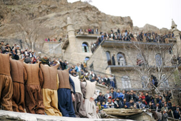 مراسم «پیر شالیار» هر سال در نیمه زمستان در روستای هورامان (اورامان تخت) کردستان در سه روز برگزار  می‌شود