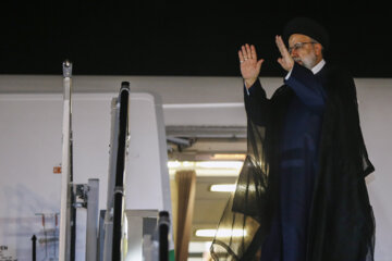 رییس جمهور بندرعباس را به مقصد تهران ترک کرد