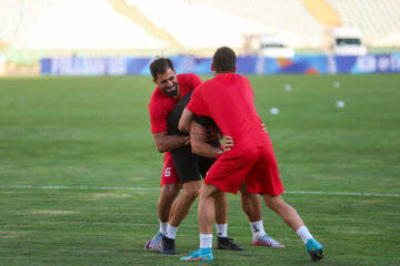 تمرین باریکنان پرسپولیس پیش از دیدار با النصر در استادیوم آزادی