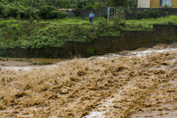 هشدار زرد بارش‌های پاییزی در ۳ استان/ مسافران از اٌتراق در حاشیه رودخانه‌ها خودداری کنند