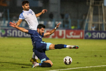 لیگ برتر فوتبال- ملوان و پیکان