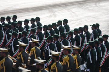 Desfile de las Fuerzas Armadas en Teherán