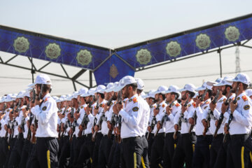 Desfile de las Fuerzas Armadas en Teherán