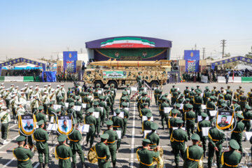 Desfile de las Fuerzas Armadas en Teherán