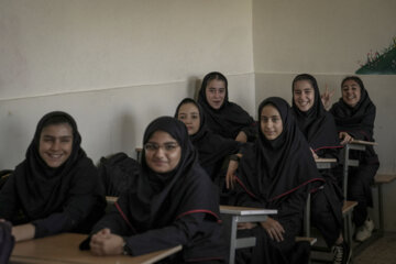 L’année scolaire 23-24 en Iran: première journée