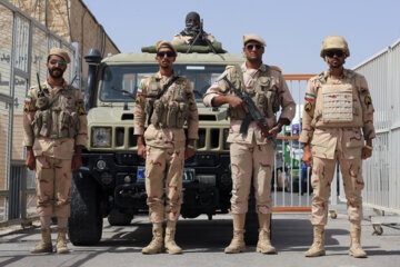 هفت قاچاقچی در مرز تایباد دستگیر شدند