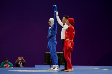 Una luchadora de wushu iraní se clasifica para la semifinal de Juegos Asiáticos de Hangzhou