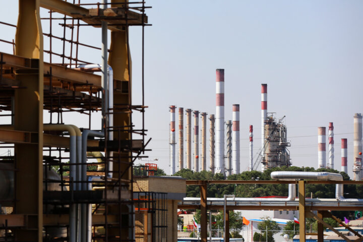 طرح بزرگ تصفیه گازوئیل پالایشگاه اصفهان با حضور رئیس جمهور افتتاح شد 1 طرح بزرگ تصفیه گازوئیل پالایشگاه اصفهان با حضور رئیس جمهور افتتاح شد