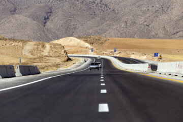 بهره‌برداری از ۲۷۰۰ کیلومتر آزادراه، بزرگراه و راه‌اصلی تا رفع نقاط پُرحادثه جاده‌ای