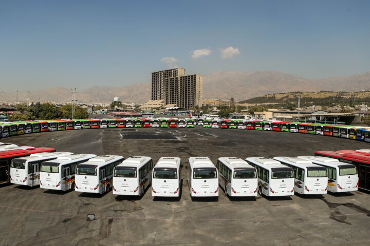 چه تعداد اتوبوس در خطوط درون شهری پایتخت فعالیت دارد