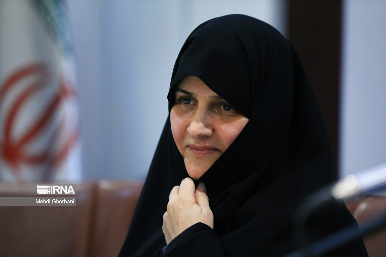 Raisis Frau lud amerikanische Frauen ein, in den Iran zu reisen und die Fakten zu beobachten