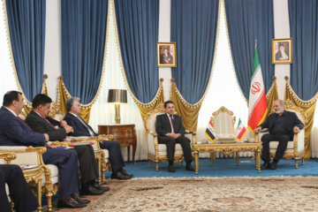 Le conseiller irakien à la sécurité nationale rencontre le secrétaire du Conseil suprême de sécurité nationale iranien 