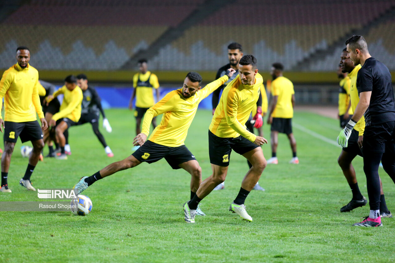 ACL on X: ⚽️ GOAL, 🇸🇦 Al Ittihad 1️⃣-1️⃣ Sepahan 🇮🇷 A Rezaeian header  bounces past Al Maiouf to bring Sepahan back on level terms 🔥 Watch Live  📺-  #ACL