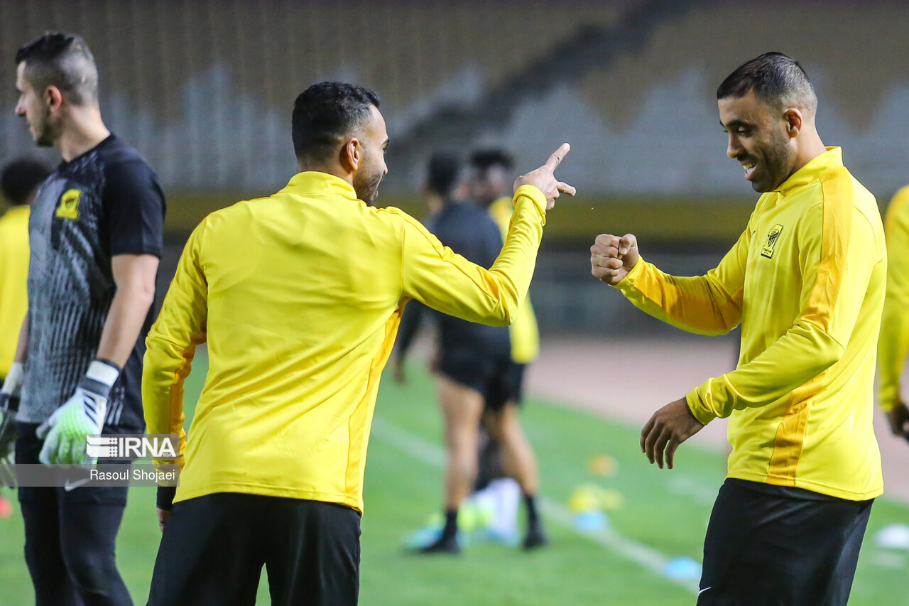 ACL on X: ⚽️ GOAL, 🇸🇦 Al Ittihad 1️⃣-1️⃣ Sepahan 🇮🇷 A Rezaeian header  bounces past Al Maiouf to bring Sepahan back on level terms 🔥 Watch Live  📺-  #ACL