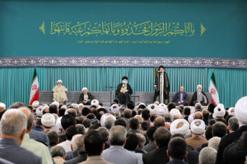 L’Ayatollah Khamenei a reçu les participants à la Conférence internationale sur l'Unité islamique