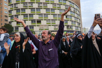 جشن میلاد پیامبر(ص) در تهران - میدان ولیعصر