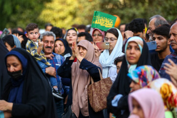 جشن میلاد پیامبر(ص) در تهران - میدان ولیعصر