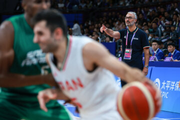 La selección iraní de baloncesto supera a Arabia Saudí en los Juegos Asiáticos de Hangzhou 