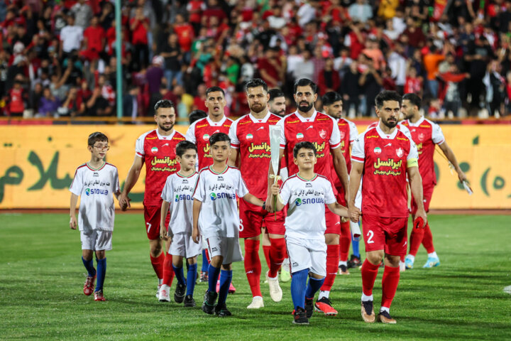 چشمک مسی به حضور در عربستان در روز نسخه‌پیچی تاج برای تیم فوتبال امید