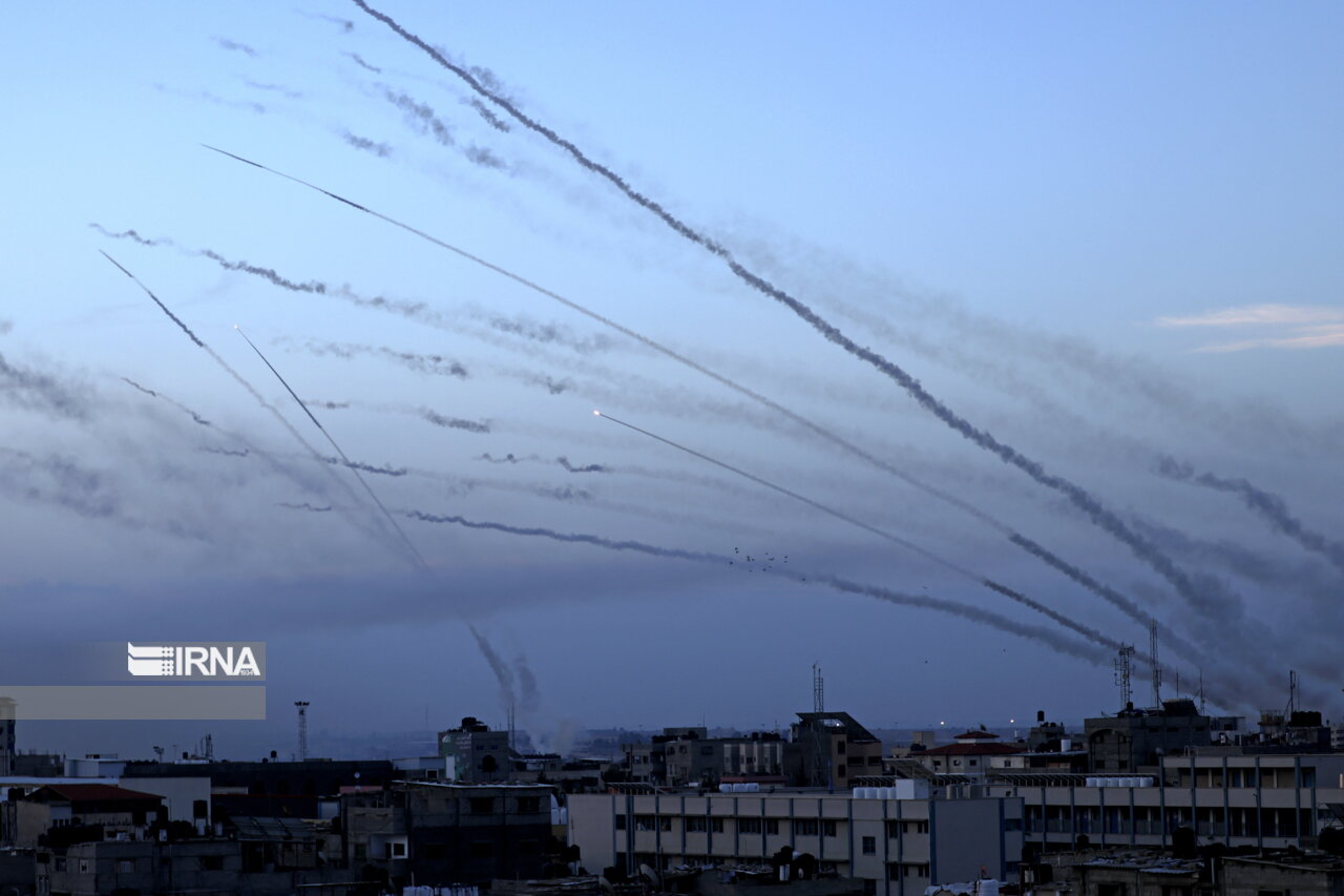 گردان‌های القسام پایگاه نظامی صهیونیست‌ها را راکت ‌باران کرد
