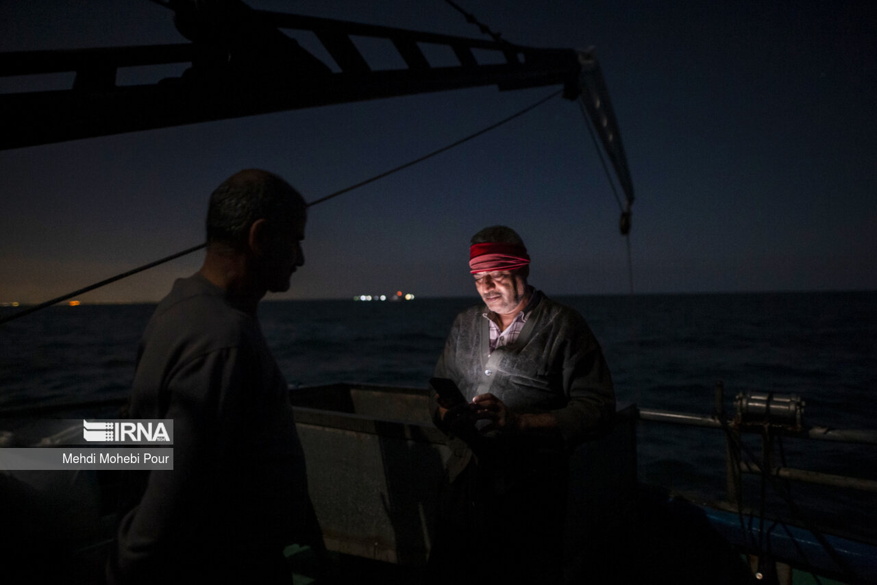 صید کیلکا در دریای خزر