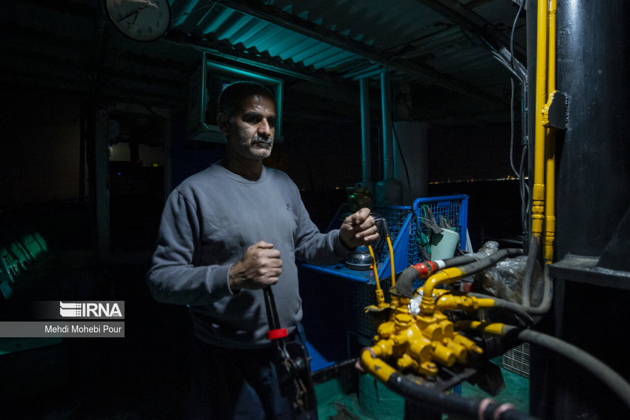 صید کیلکا در دریای خزر