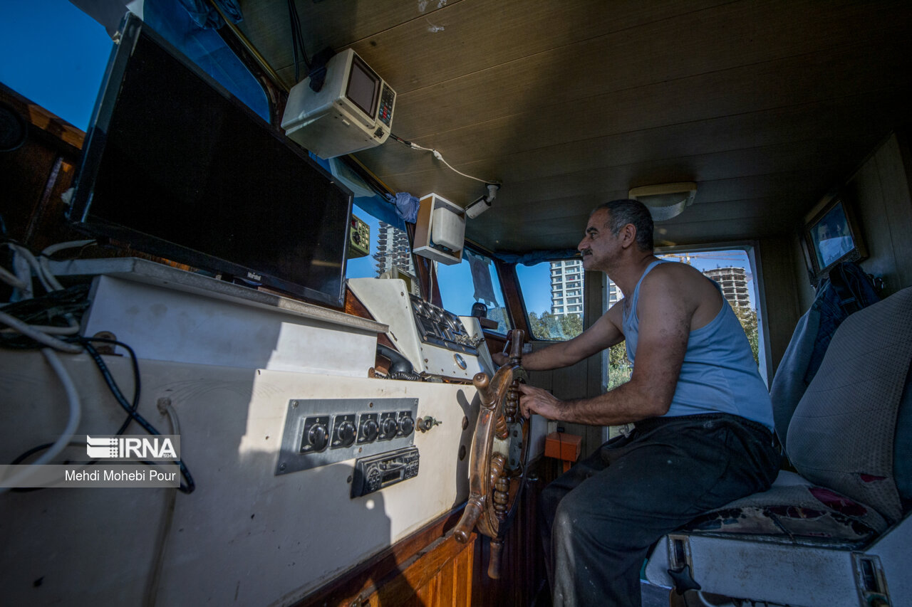 صید کیلکا در دریای خزر