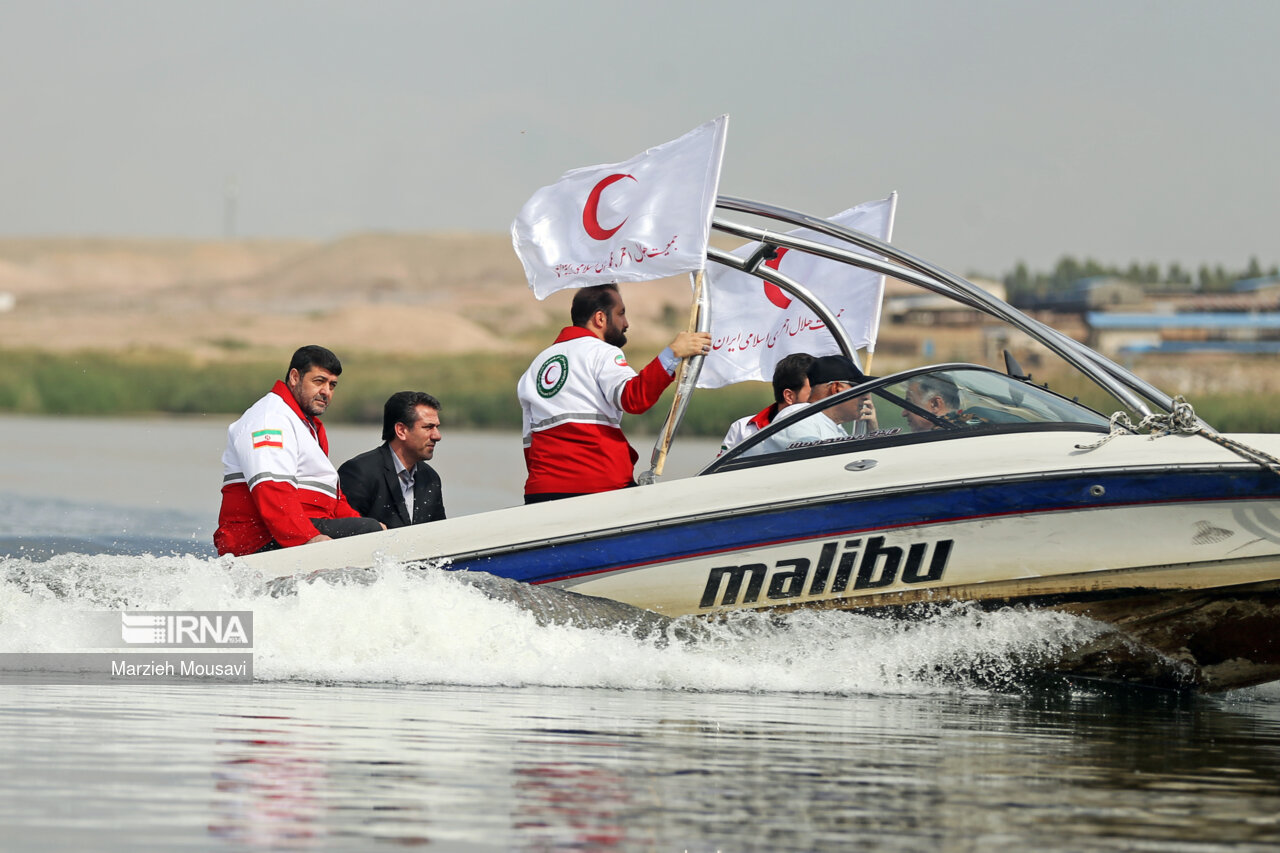 مانور مقابله با سیل