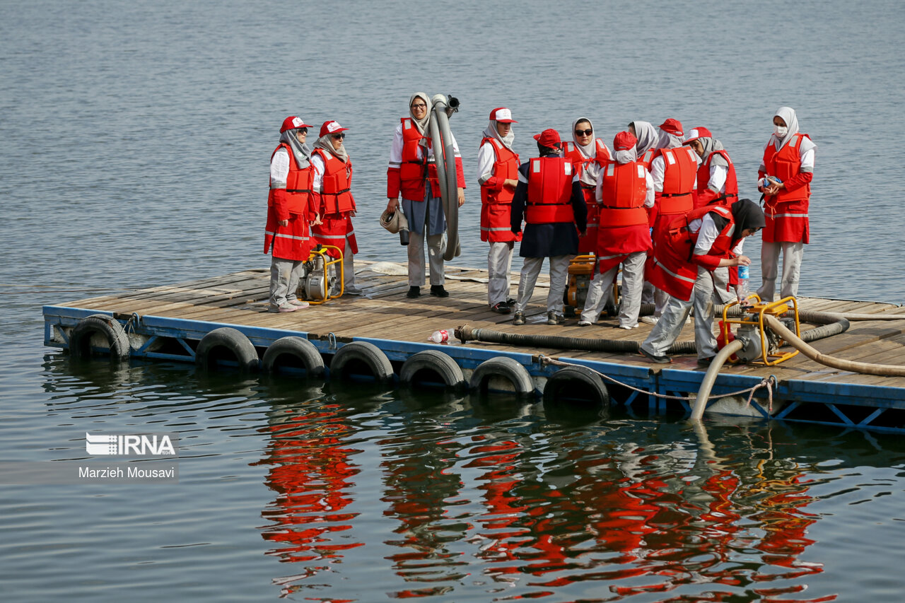 مانور مقابله با سیل