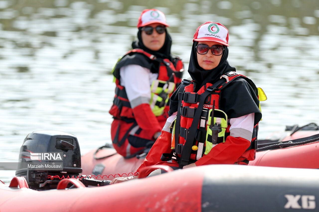 مانور مقابله با سیل