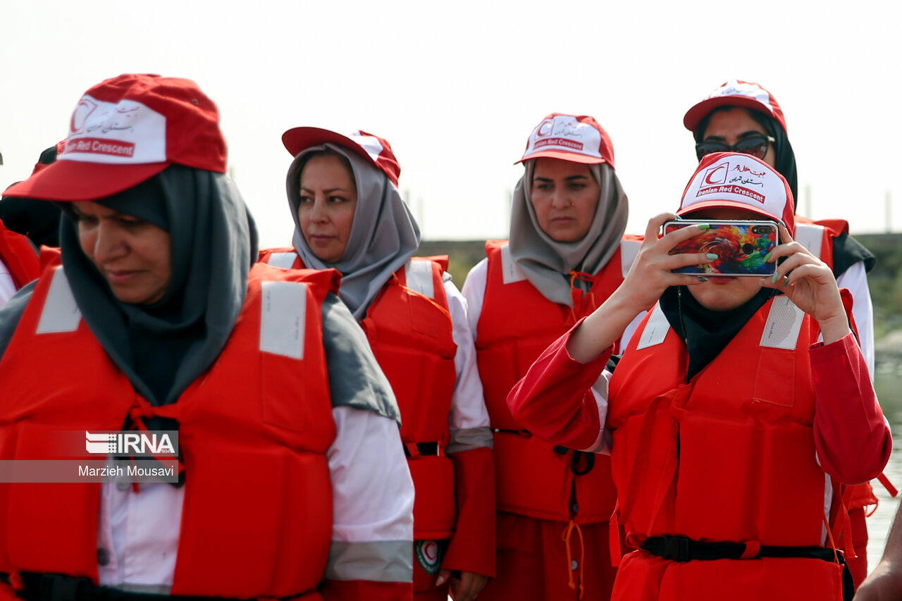 مانور مقابله با سیل