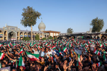 قدردانی امام جمعه شیراز و استاندار فارس از حضور مردم در استقبال از رییس جمهور