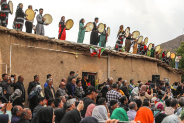 Le festival du raisin et des pommes à Kermânchâh dans l’ouest de l’Iran 