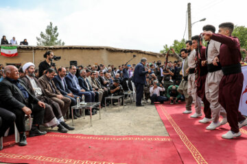 نخستین جشنواره انگور و سیب روستاهای کندوله