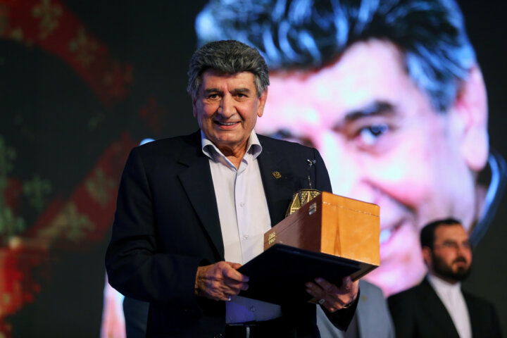 منوچهر والیزاده؛ اصالت در دوبله و کاراکترهایی که با صدایش آفرید 1 منوچهر والیزاده؛ اصالت در دوبله و کاراکترهایی که با صدایش آفرید